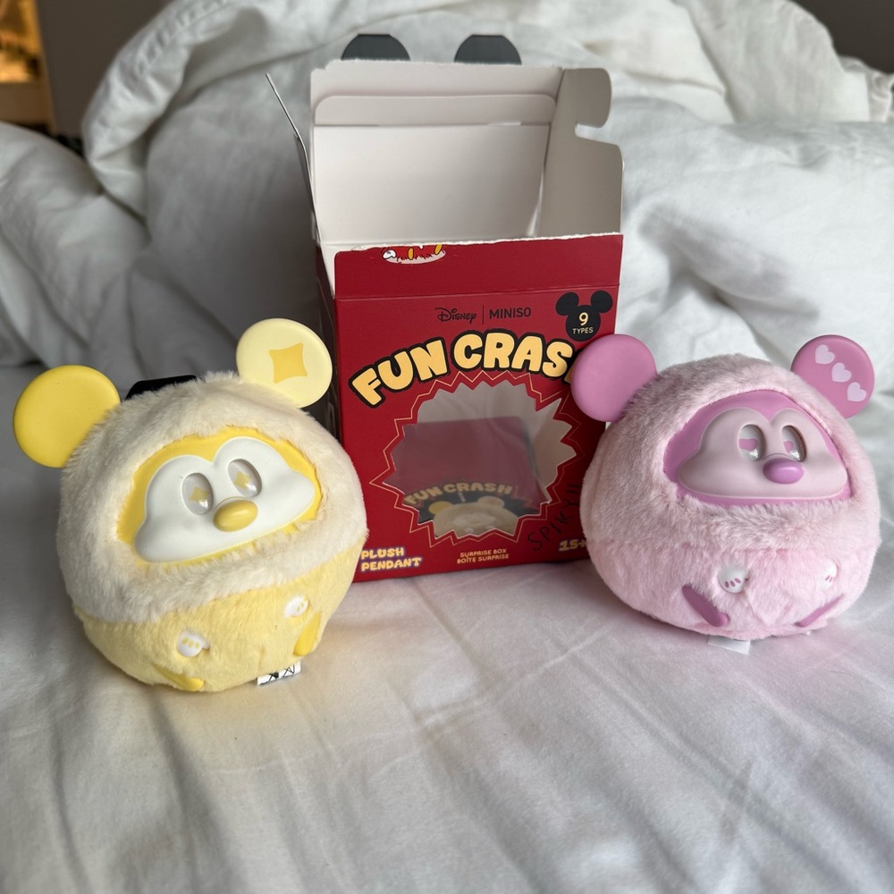 Disney Miniso Fun Crash Mickey Plush Blind Box Charm